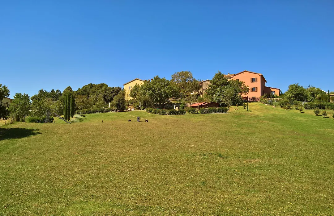 Il Borgo Del Lupo Relax Family Apartments In Tuscany With Restaurant & Swimming Pool-1