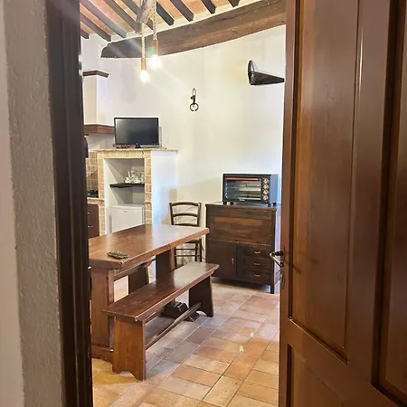 Il Borgo Del Lupo Relax Family Apartments In Tuscany With Restaurant & Swimming Pool-2