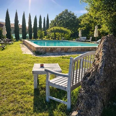 Il Borgo Del Lupo Relax Family Apartments In Tuscany With Restaurant & Swimming Pool-3